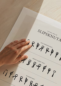 Illustrerade instruktioner för fyra slipsknutar i svartvitt-9