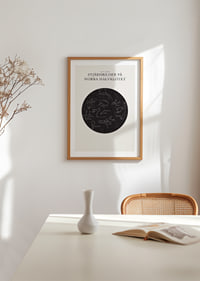 Grafisk illustration av stjärnbilder i svartvitt cirkelformat-8
