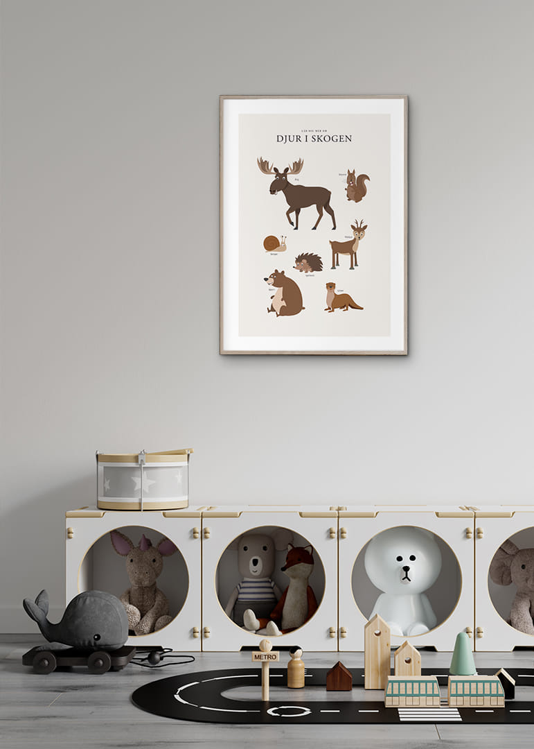 Illustration av älg, björn, ekorre och andra skogsdjur-12