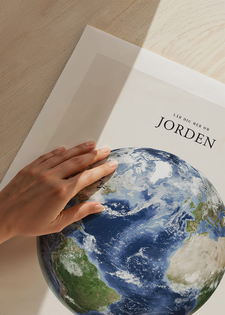 Illustrerad jordglob med fakta och namnet Tellus på vit bakgrund-12