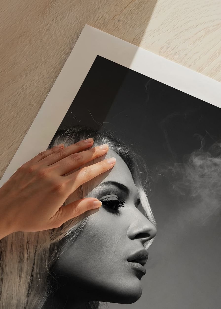 Blonde Smoke-12