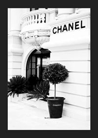 Black and white photo of the Chanel store entrance and facade-5
