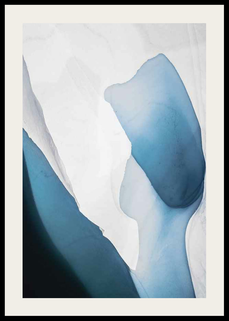 Forme abstracte de gheață albastră și apă albă de sus-12