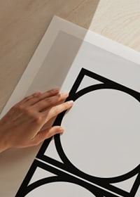 Grafisk illustration med två svarta cirklar i kvadrater-3