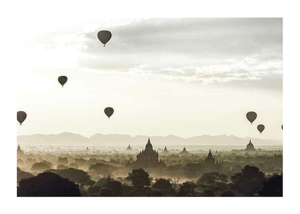 Plagát Air Balloons Over Tempel