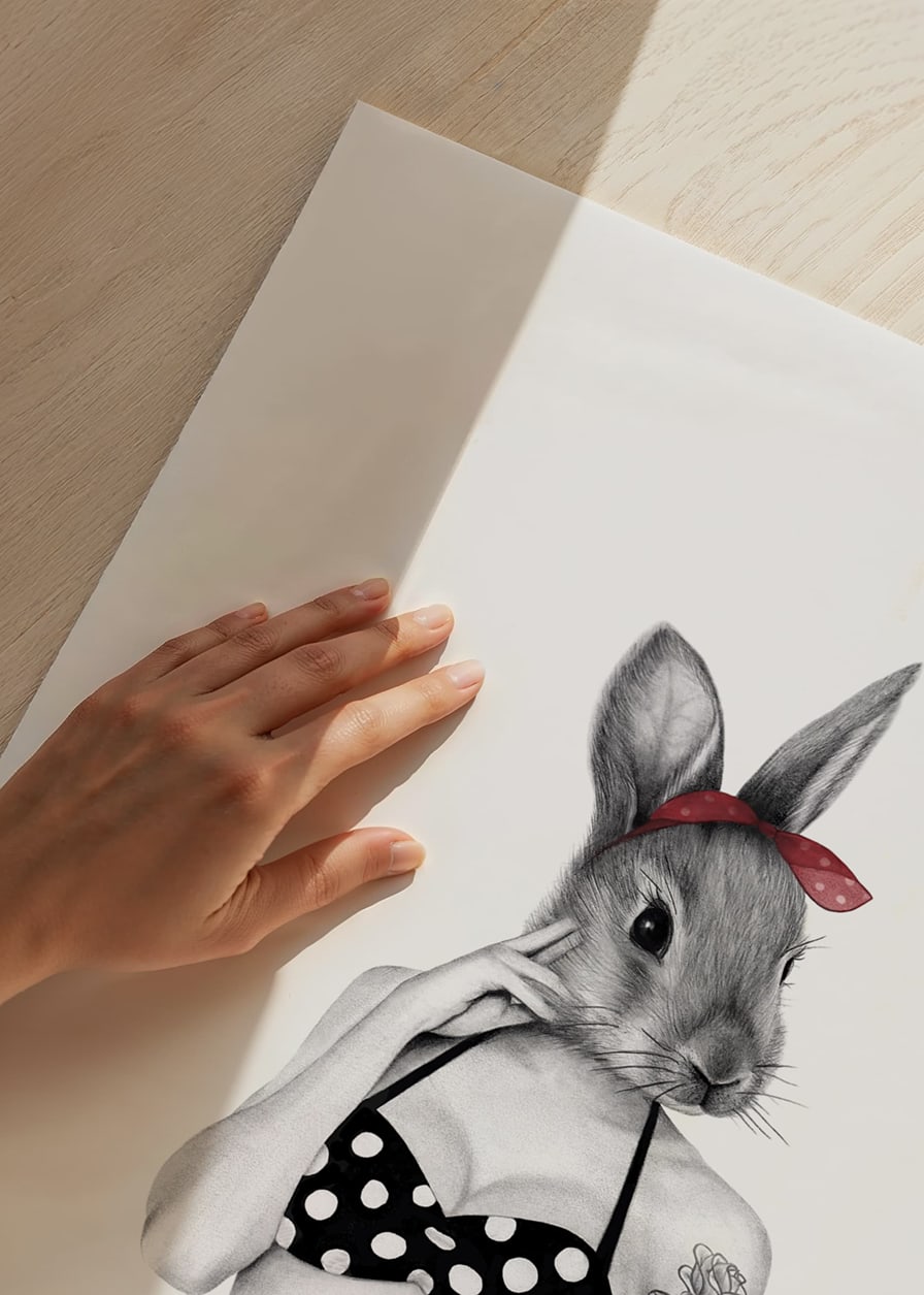 Coniglio illustrato con sciarpa rossa e bikini a pois, Wieslander-12