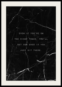 Citation en texte blanc sur motif en marbre noir, style minimaliste-4