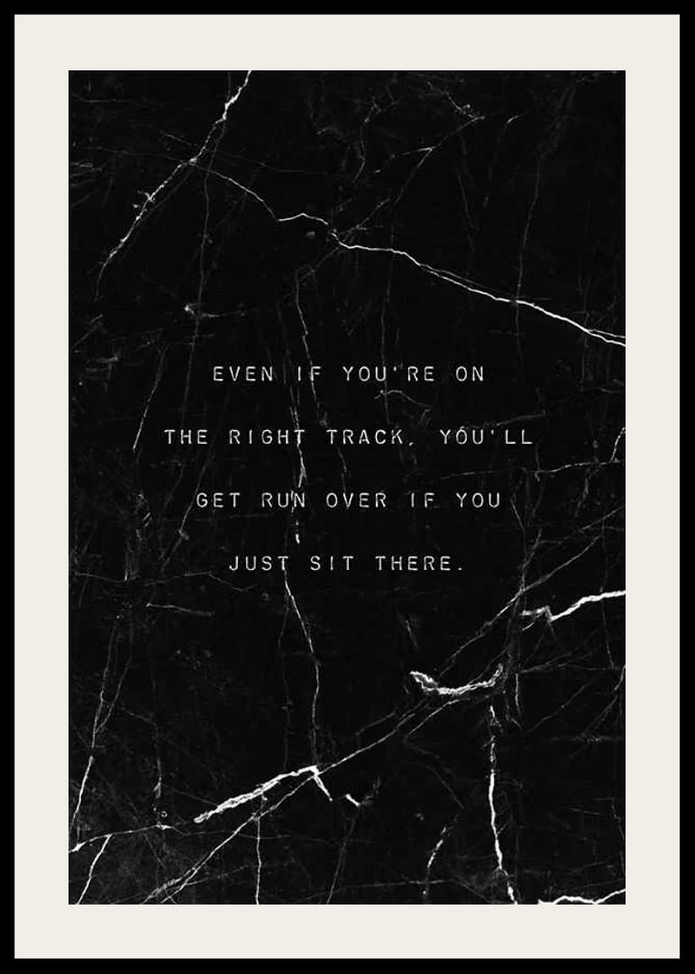 Citation en texte blanc sur motif en marbre noir, style minimaliste-12