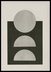 Abstrakta geometriska former i grått och svart mot beige bakgrund-0
