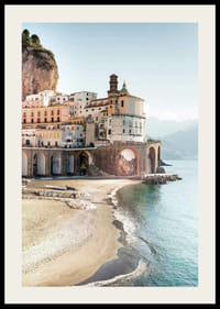 Fotografi av Amalfikustens stad vid klippor och hav-2