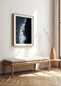 Luftfoto af sort sandstrand og bølger ved Island-8