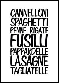 Schwarzer handgeschriebener Text mit Namen von sieben Pastasorten-0