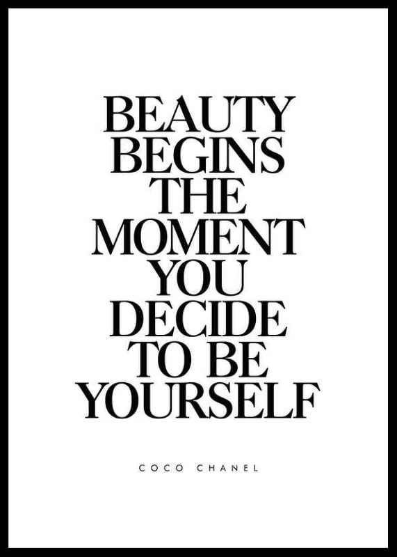 Citazione di testo nero di Coco Chanel su sfondo bianco, elegante-12