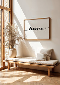 Svart ordet ”home” i modern handskriven stil på vit bakgrund-2