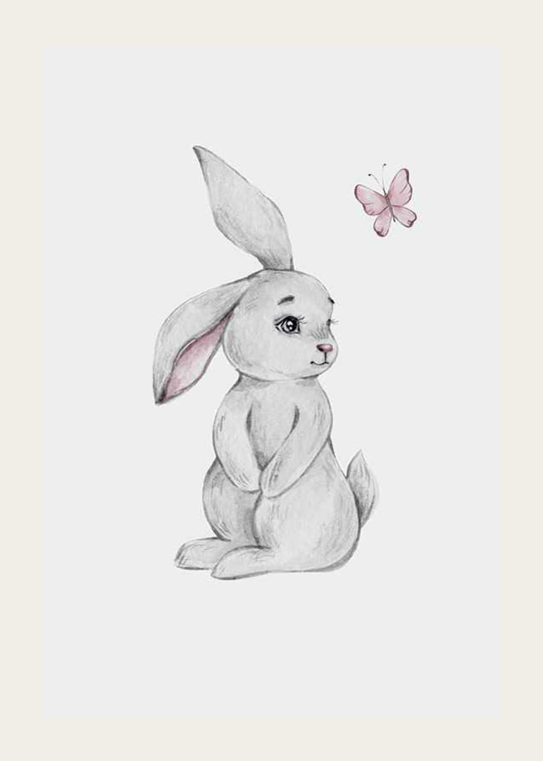 Illustreret grå kanin med lyserød sommerfugl på lys baggrund-12