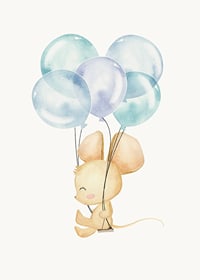 Akvarellillustration av mus med blå ballonger mot vit bakgrund-7