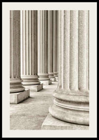 Fotografi av klassiska stenkolonner i beige och grå toner-2