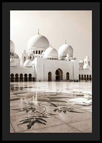 Fotografi av Sheikh Zayed-moskéns vita kupoler och marmor-4