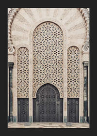 Fotografi av dekorativ inngang i arabisk stil med mønstrede dører-5