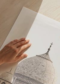 Fotografi av Taj Mahals centrala kupol i ljusa toner-9