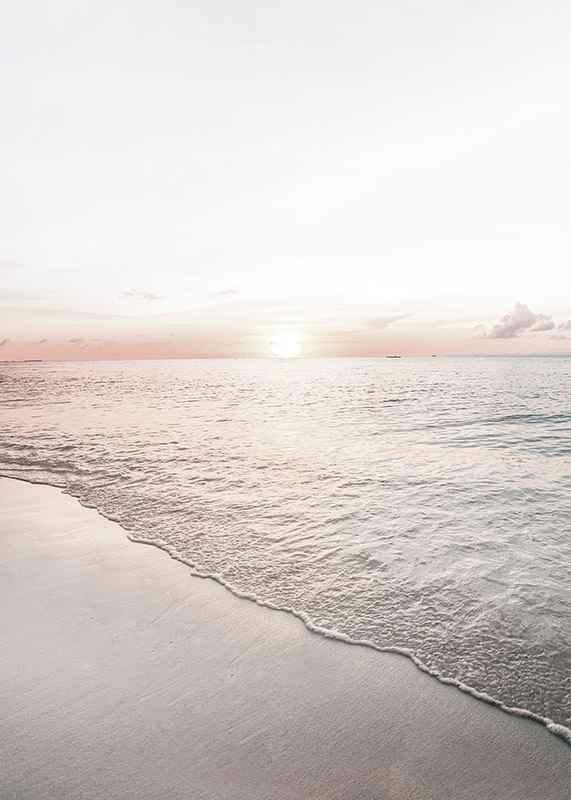 Fotografi av strand och hav i mjuka pastelltoner vid solnedgång-12