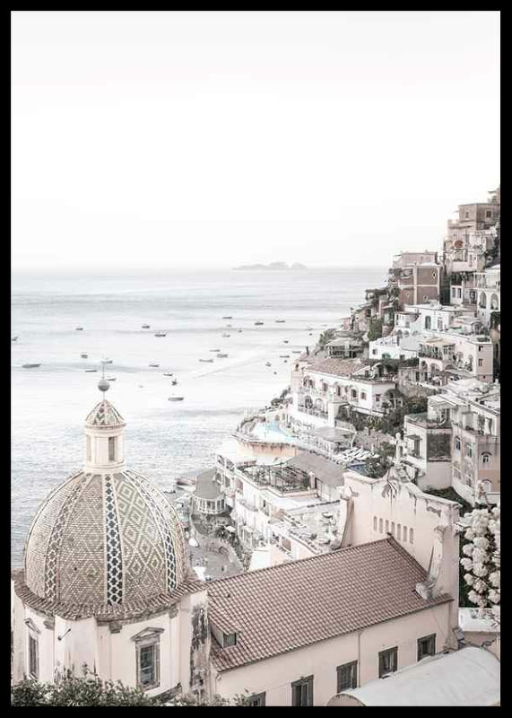 Fotografi av pastellfärgade hus i Positano vid havet-12