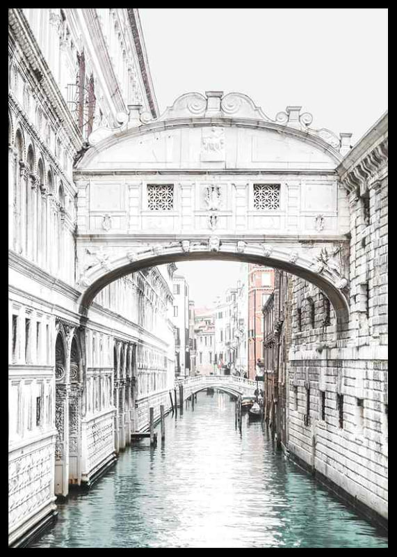 Photographic motif of the Ponte dei Sospiri over the canal in Venice-12