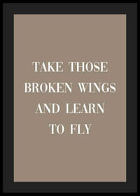 Citattekst i hvid på beige baggrund med serif-skrifttype-4