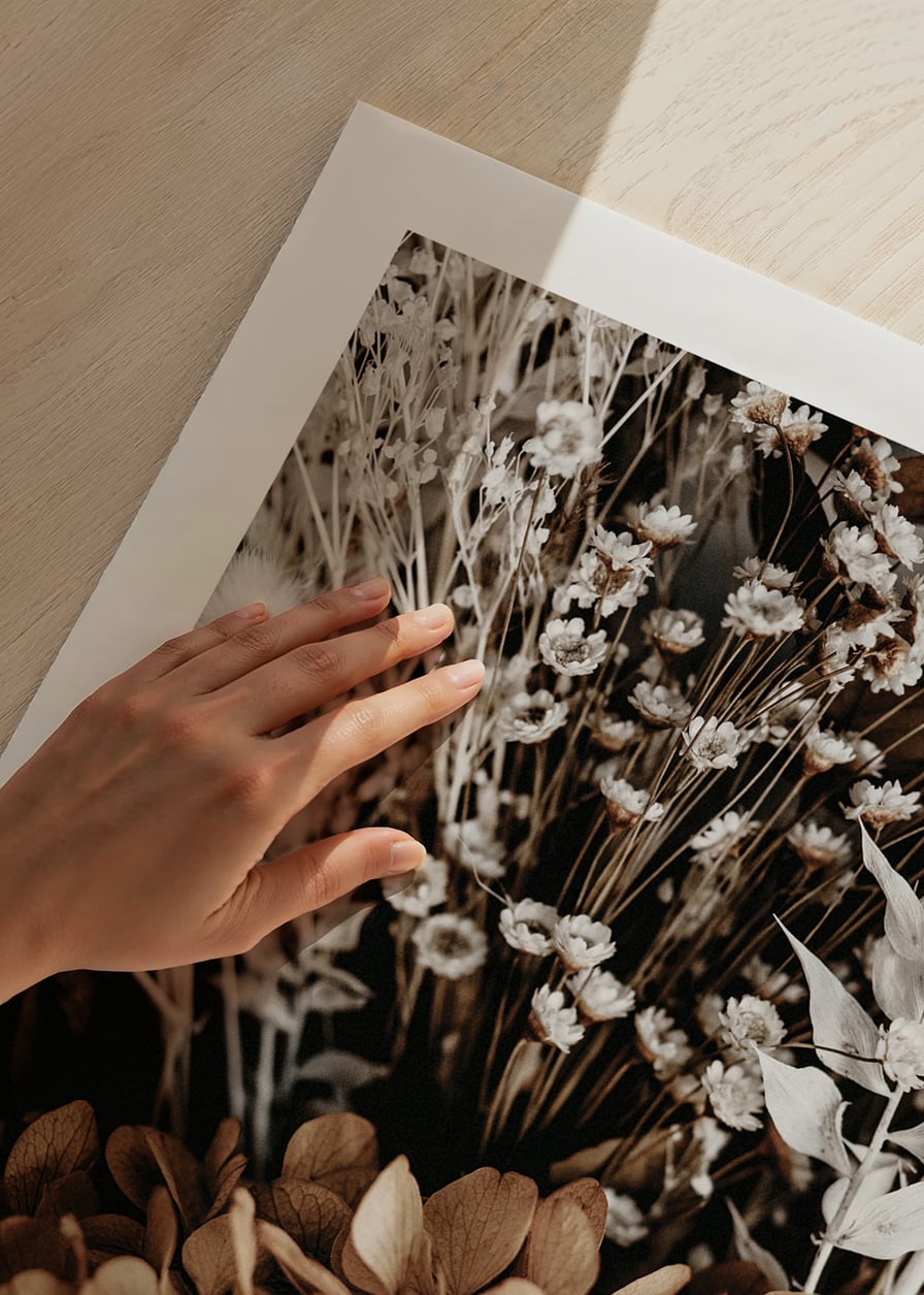 Fotografi av torkade blommor i bruna och beige toner-12