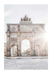 Fotografi av Siegestor i München med mjukt morgonljus-1