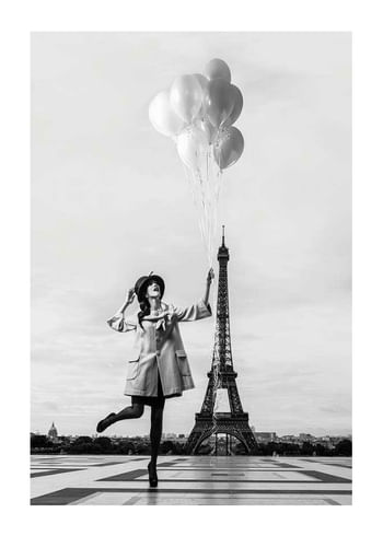 Poster Playful In Paris