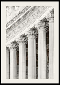 Fotografia di colonne di marmo classiche in un edificio romano-2