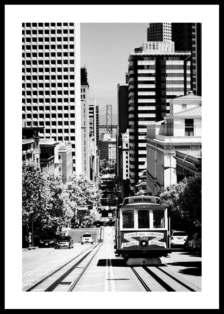 Black and white photo of streetcar on steep street in San Francisco-12