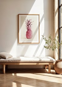 Foto van roze ananas tegen een heldere, effen achtergrond-8