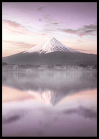 Fotografie des Fuji bei Sonnenaufgang mit violetten Tönen-6