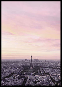 Fotografisk vy över Paris med Eiffeltornet i lila kvällsljus-6
