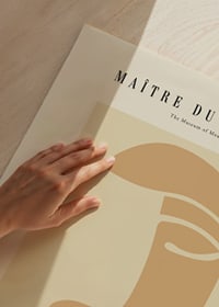 Abstrakt ansikte i kubistisk stil i beige och sandtoner-3