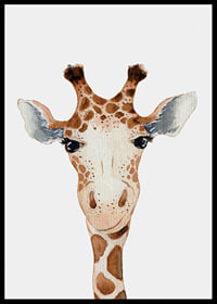 Illustrerad giraff i närbild med brunvita fläckar och ljus bakgrund-6