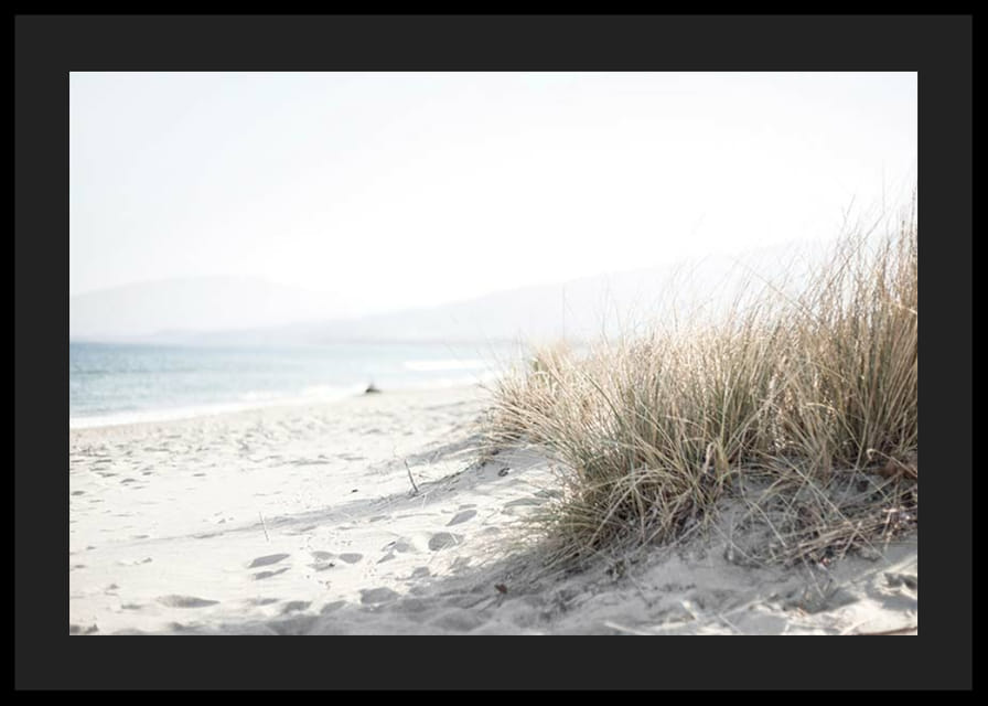 Fénykép rozsos strandról és homokos strandról lágy, világos tónusokban-12