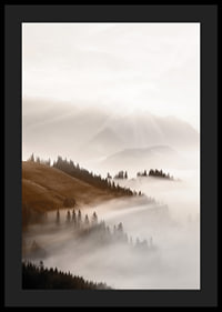 Dimtäckt dal med höstfärgade kullar och granar, fotografi-4