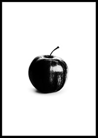 Svartvitt fotografi av äpple med tydliga ljusreflexer-0