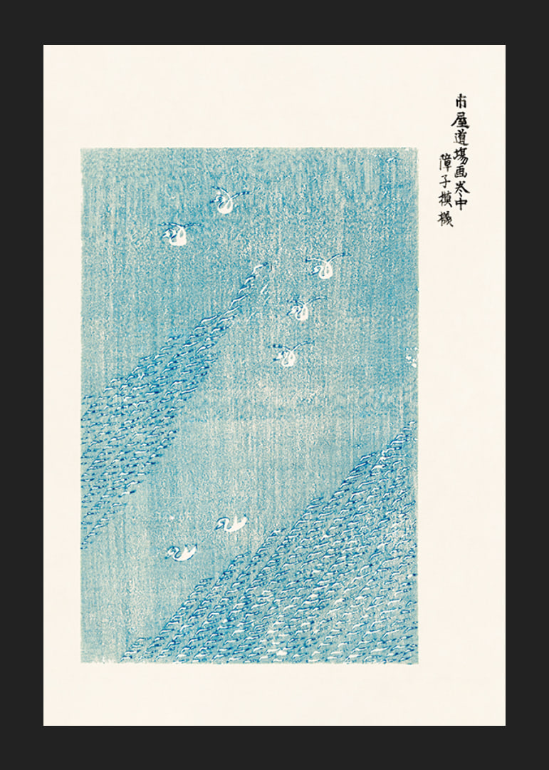 Von japanischen Holzschnitten inspirierte Illustration von weißen Vögeln auf blauem Feld-12