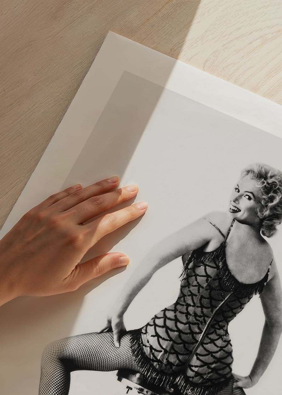 Marilyn Monroe Rear View-12