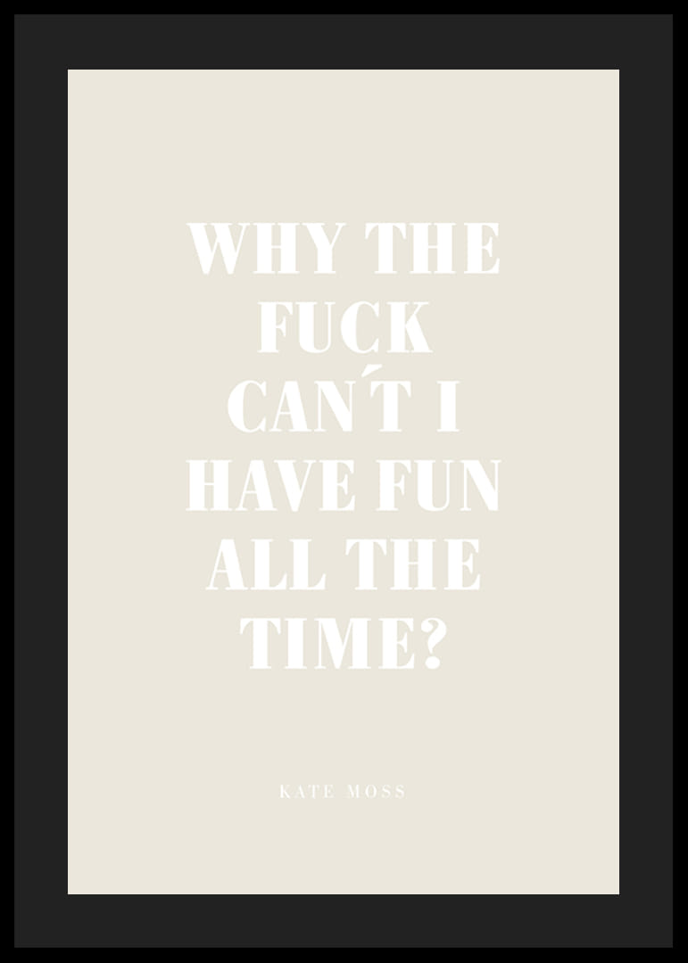 Valkoinen lainausteksti beigellä taustalla tyylikkäässä asettelussa-12