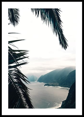 Plakat Between Palm Leaves