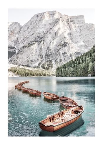 Plagát Boats At Braies Lake