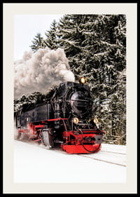 Damplokomotiv trasker gjennom snødekt vinterlandskap, fotografi-2