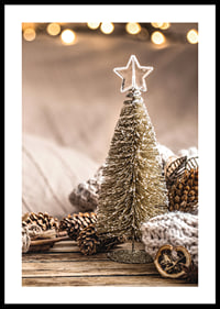 Julgran i miniatyr med stjärntopp och naturmaterial-0