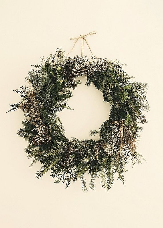 Wreath Pine Cones-12