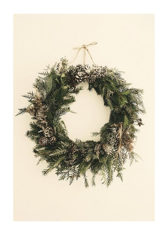 Wreath Pine Cones-12